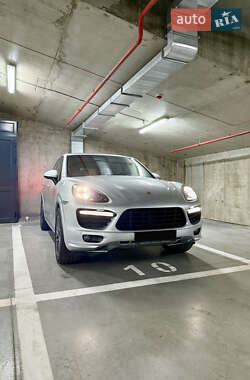 Внедорожник / Кроссовер Porsche Cayenne 2013 в 