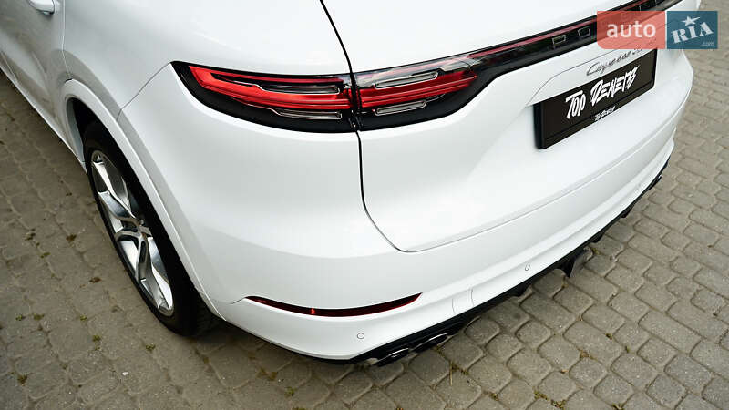 Позашляховик / Кросовер Porsche Cayenne 2020 в Львові