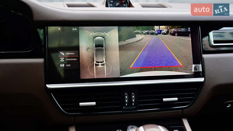 Позашляховик / Кросовер Porsche Cayenne 2020 в Львові