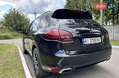 Позашляховик / Кросовер Porsche Cayenne 2012 в 