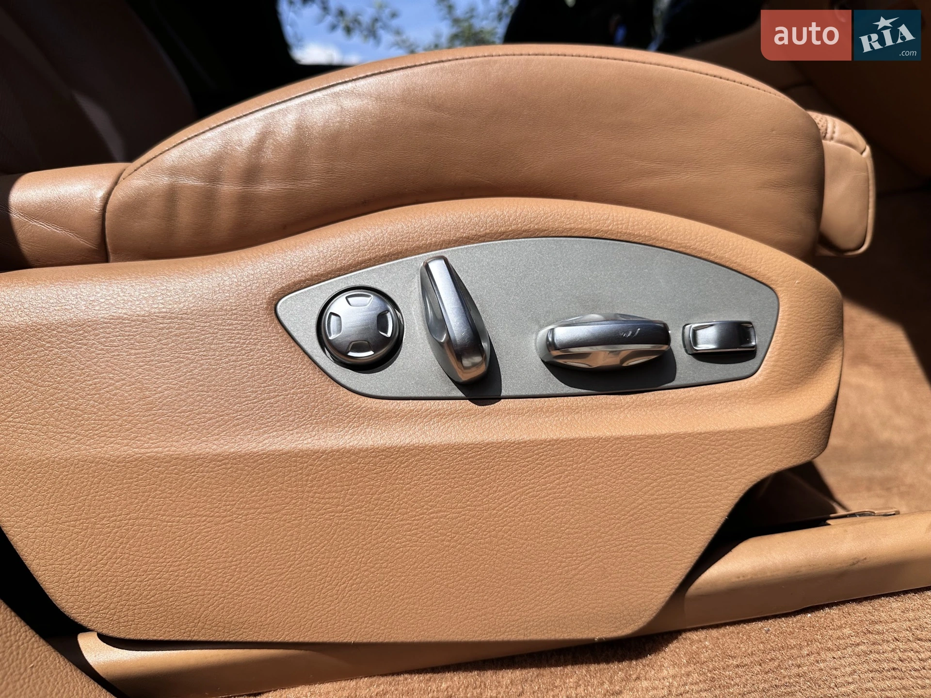 2012 Porsche Cayenne - мініатюра 20