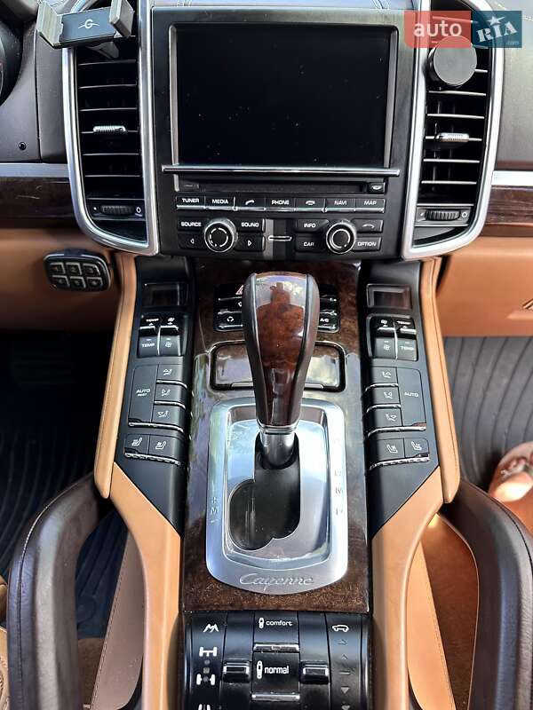 Внедорожник / Кроссовер Porsche Cayenne 2012 в Киеве фото 24 Внедорожник / Кроссовер Porsche Cayenne 2012 в Киеве