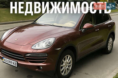 Внедорожник / Кроссовер Porsche Cayenne 2011 в 