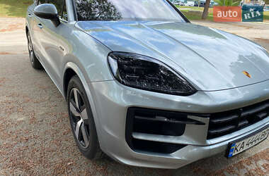 Позашляховик / Кросовер Porsche Cayenne 2023 в 