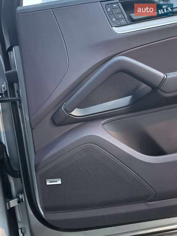 Позашляховик / Кросовер Porsche Cayenne 2023 в Києві фото 18 Позашляховик / Кросовер Porsche Cayenne 2023 в Києві