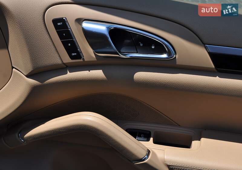 Внедорожник / Кроссовер Porsche Cayenne 2012 в Одессе фото 26 Внедорожник / Кроссовер Porsche Cayenne 2012 в Одессе