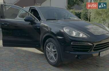 Позашляховик / Кросовер Porsche Cayenne 2014 в 