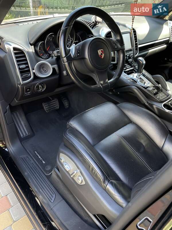 Внедорожник / Кроссовер Porsche Cayenne 2014 в Одессе