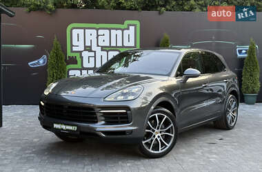 Позашляховик / Кросовер Porsche Cayenne 2019 в 