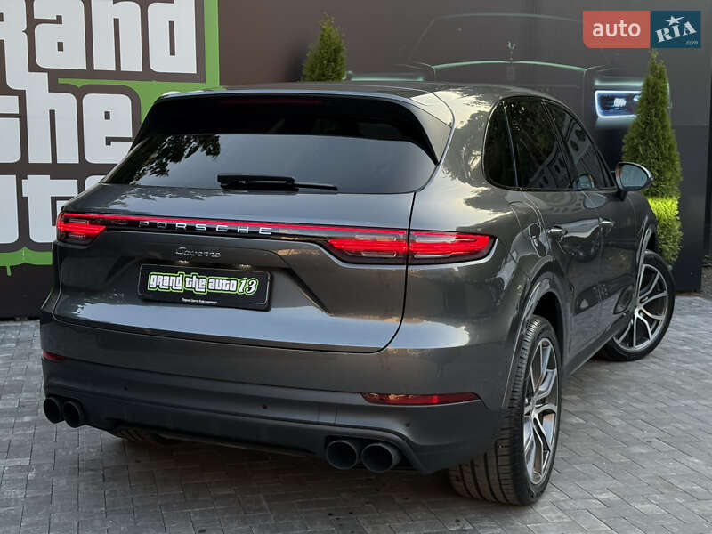 Внедорожник / Кроссовер Porsche Cayenne 2019 в Киеве