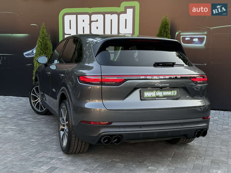 Внедорожник / Кроссовер Porsche Cayenne 2019 в Киеве