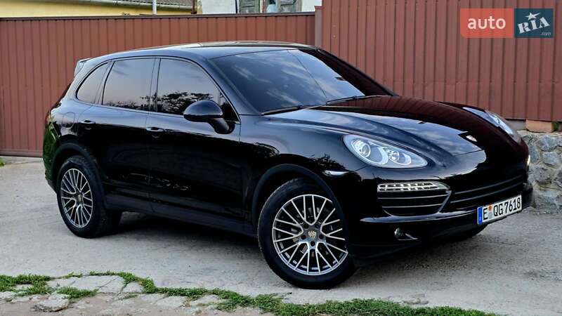 Внедорожник / Кроссовер Porsche Cayenne 2011 в Полтаве
