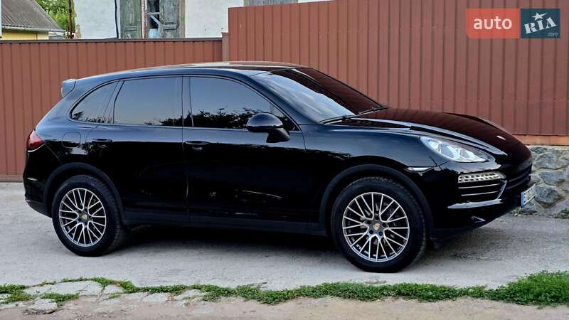 Внедорожник / Кроссовер Porsche Cayenne 2011 в Полтаве