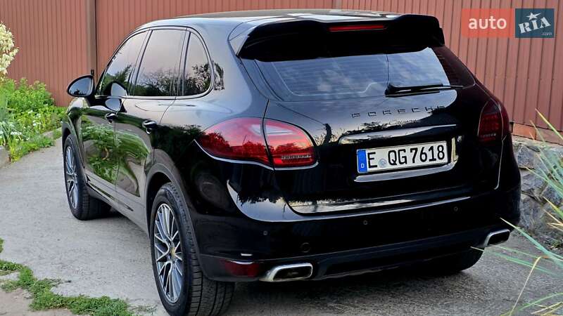 Внедорожник / Кроссовер Porsche Cayenne 2011 в Полтаве