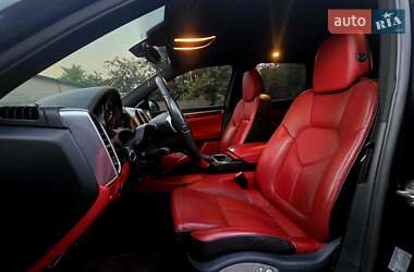 Позашляховик / Кросовер Porsche Cayenne 2011 в 