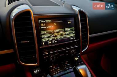 Позашляховик / Кросовер Porsche Cayenne 2011 в 