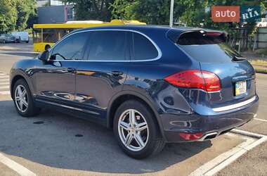 Внедорожник / Кроссовер Porsche Cayenne 2011 в Киеве