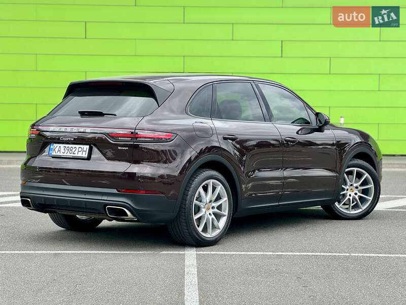 Позашляховик / Кросовер Porsche Cayenne 2018 в Києві