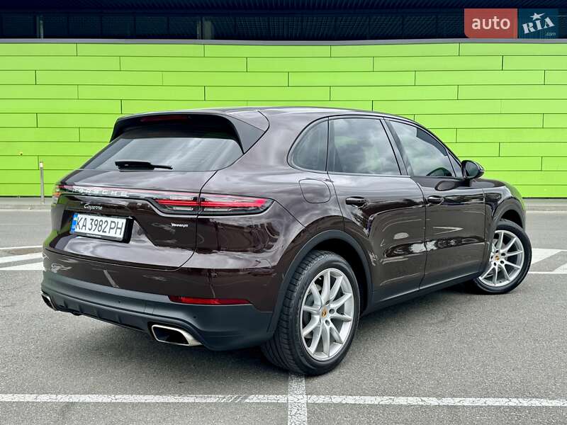 Позашляховик / Кросовер Porsche Cayenne 2018 в Києві