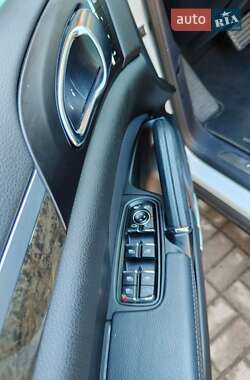 Внедорожник / Кроссовер Porsche Cayenne 2016 в 