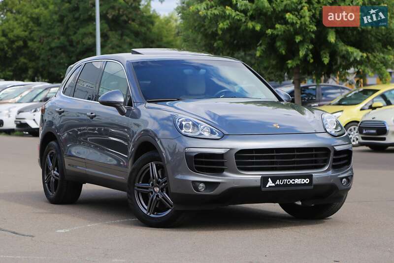 Позашляховик / Кросовер Porsche Cayenne 2017 в 
