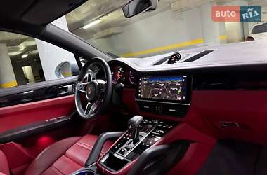 Внедорожник / Кроссовер Porsche Cayenne 2021 в 