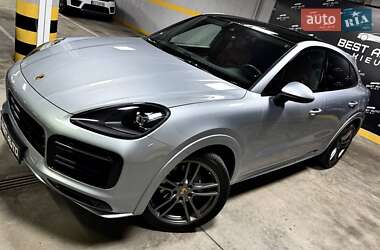 Внедорожник / Кроссовер Porsche Cayenne 2021 в 