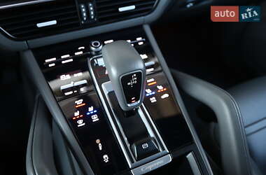 Позашляховик / Кросовер Porsche Cayenne 2019 в 