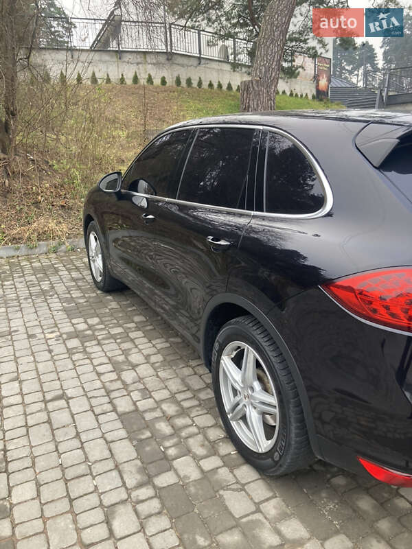 Внедорожник / Кроссовер Porsche Cayenne 2010 в Львове