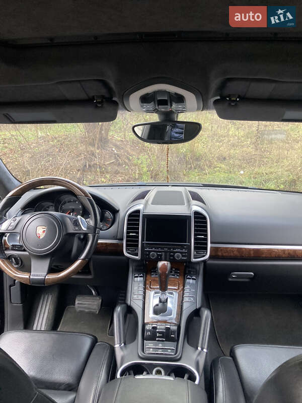Внедорожник / Кроссовер Porsche Cayenne 2010 в Львове