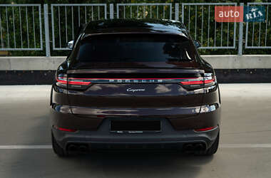Внедорожник / Кроссовер Porsche Cayenne 2019 в 