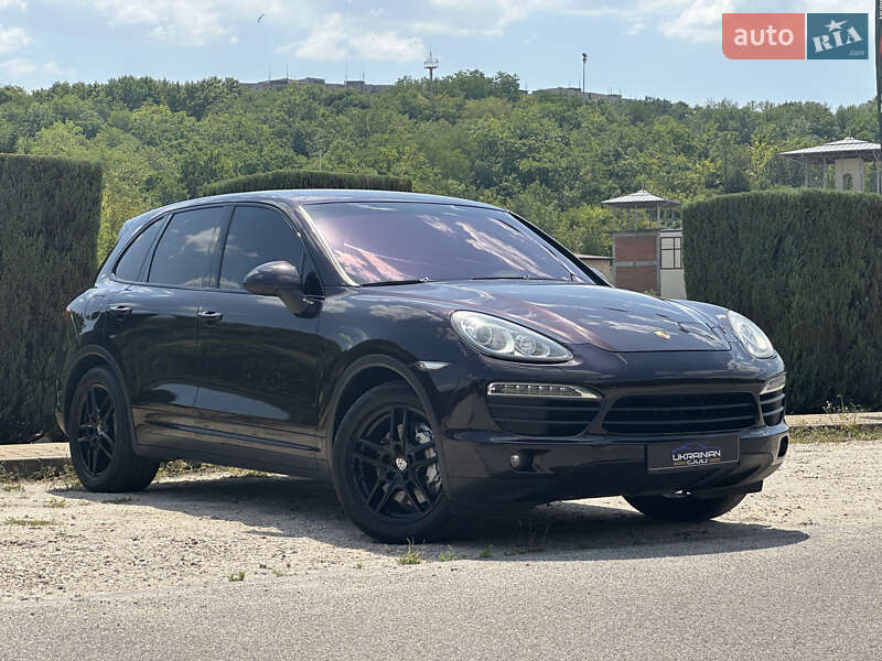Внедорожник / Кроссовер Porsche Cayenne 2011 в Днепре