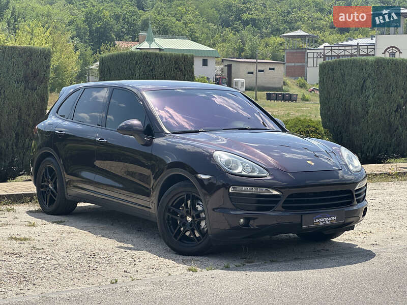Внедорожник / Кроссовер Porsche Cayenne 2011 в Днепре