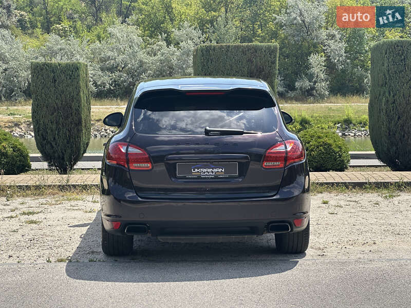 Внедорожник / Кроссовер Porsche Cayenne 2011 в Днепре