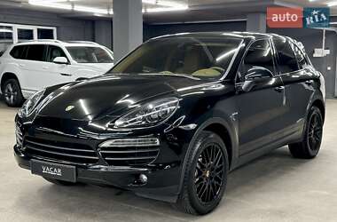 Внедорожник / Кроссовер Porsche Cayenne 2014 в 