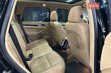 Внедорожник / Кроссовер Porsche Cayenne 2014 в 
