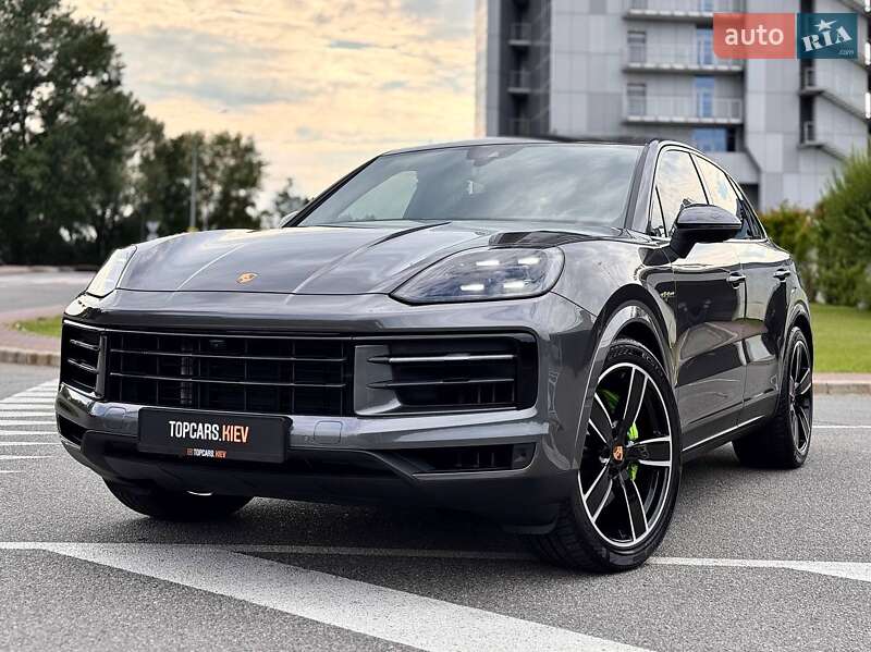 Внедорожник / Кроссовер Porsche Cayenne 2024 в Киеве
