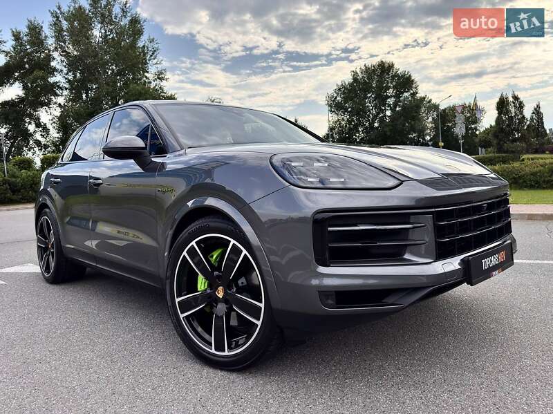 Внедорожник / Кроссовер Porsche Cayenne 2024 в Киеве