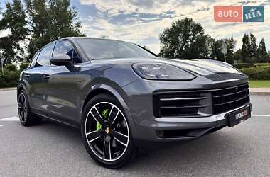 Позашляховик / Кросовер Porsche Cayenne 2024 в 