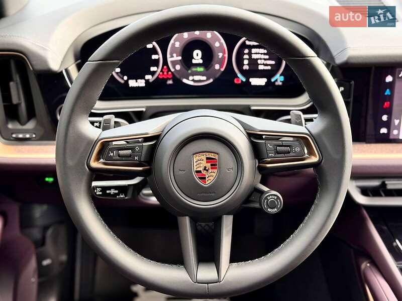 Внедорожник / Кроссовер Porsche Cayenne 2024 в Киеве