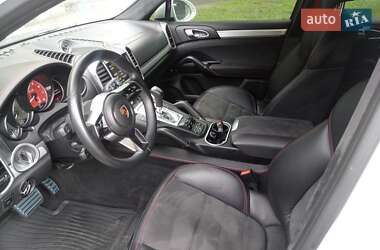 Внедорожник / Кроссовер Porsche Cayenne 2015 в 