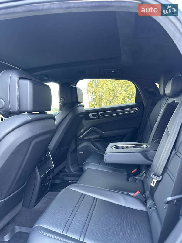 Позашляховик / Кросовер Porsche Cayenne 2020 в Дніпрі
