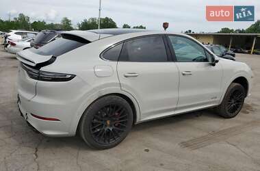 Внедорожник / Кроссовер Porsche Cayenne 2021 в 