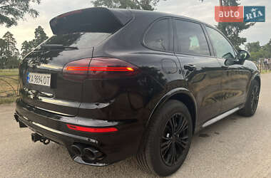 Позашляховик / Кросовер Porsche Cayenne 2015 в 