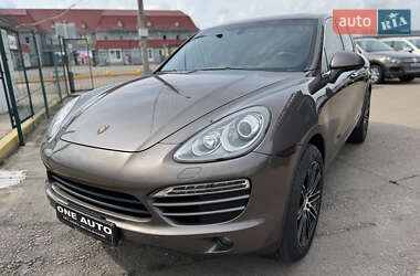 Позашляховик / Кросовер Porsche Cayenne 2012 в 