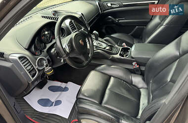 Позашляховик / Кросовер Porsche Cayenne 2012 в 