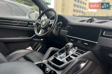 Позашляховик / Кросовер Porsche Cayenne 2019 в 