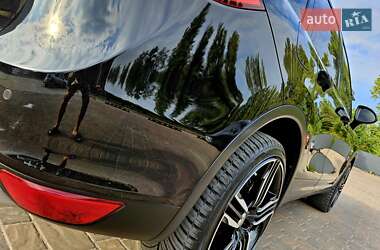Позашляховик / Кросовер Porsche Cayenne 2013 в 