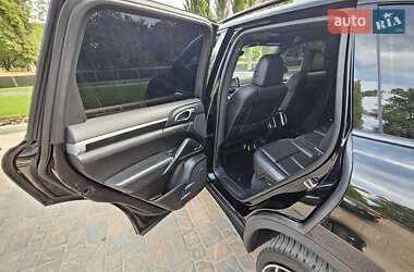 Позашляховик / Кросовер Porsche Cayenne 2013 в 