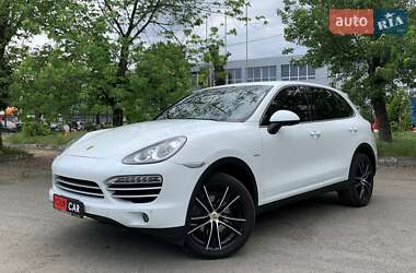Внедорожник / Кроссовер Porsche Cayenne 2014 в 